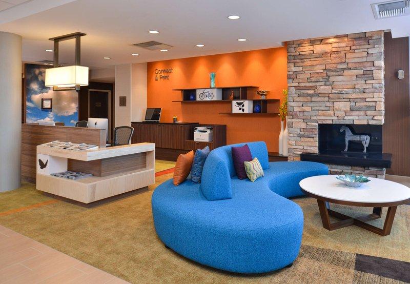Fairfield Inn & Suites By Marriott Sacramento Airport Woodland Exterior foto