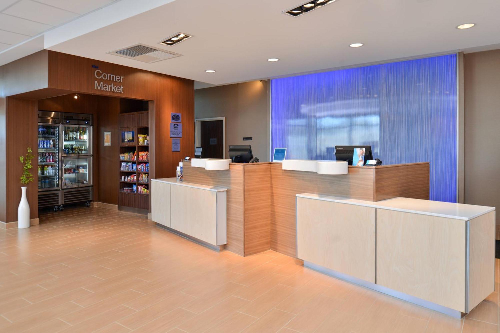 Fairfield Inn & Suites By Marriott Sacramento Airport Woodland Exterior foto